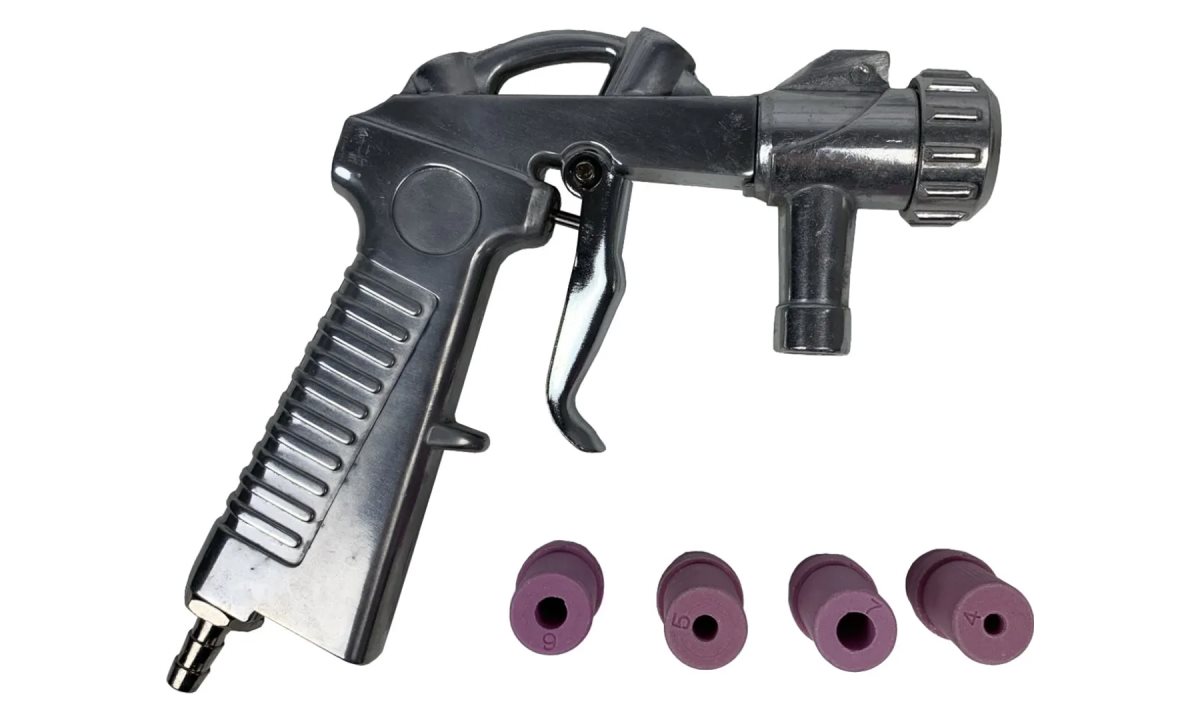  Пистолет пескоструйный для малых камер с форсунками 4шт T063M AE&T (1)