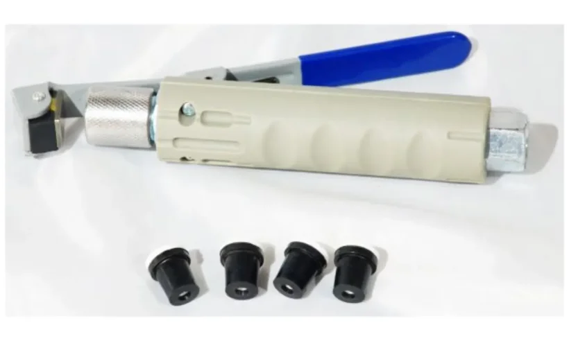 Пистолет пескоструйный с форсунками 4шт T065 AE&T фото