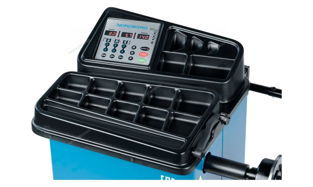  Станок балансировочный с автоматическим вводом 2х параметров NORDBERG 4523 (1)