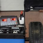  Станок балансировочный для колес до 70 кг. Автоматический ввод диаметра и дистанции мни (1)
