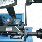  Станок балансировочный с вынос. дисплеем, автомат. ввод 2-х параметров колеса, вес колеса до 70 кг. мни (4)