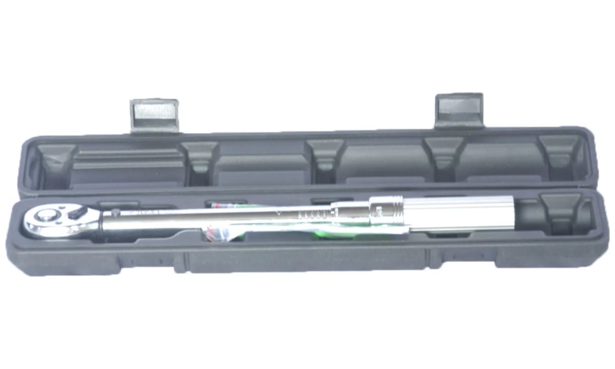  Ключ динамометрический 10-60Nm 1/2 TA-B0060-12 AE&T (1)