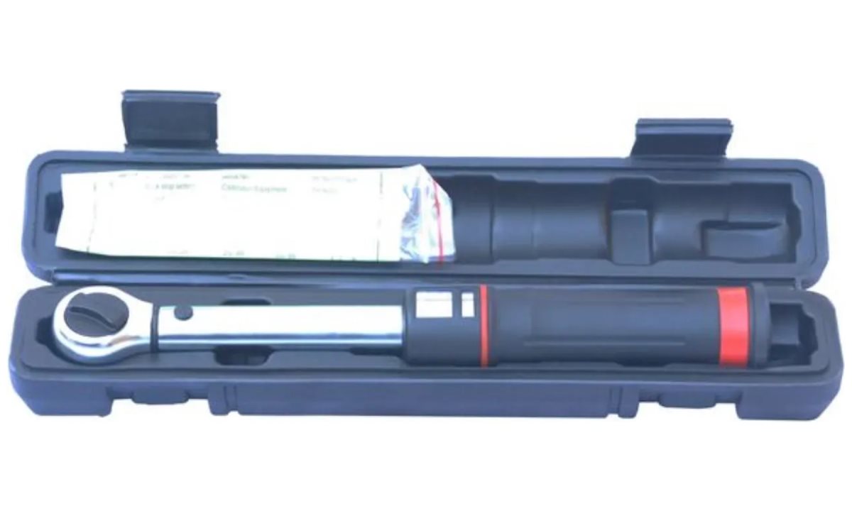  Ключ динамометрический со шкалой в окошке 5-25Nm 3/8 TA-B3025-38 AE&T (0)