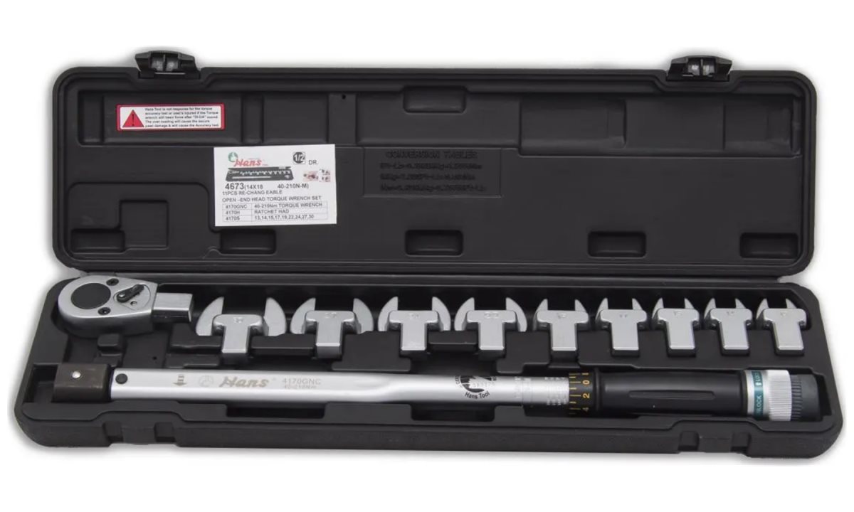  Динамометрический ключ 40-210 Нм. с набором рожковых насадок 13-30, 4673, Hans (0)