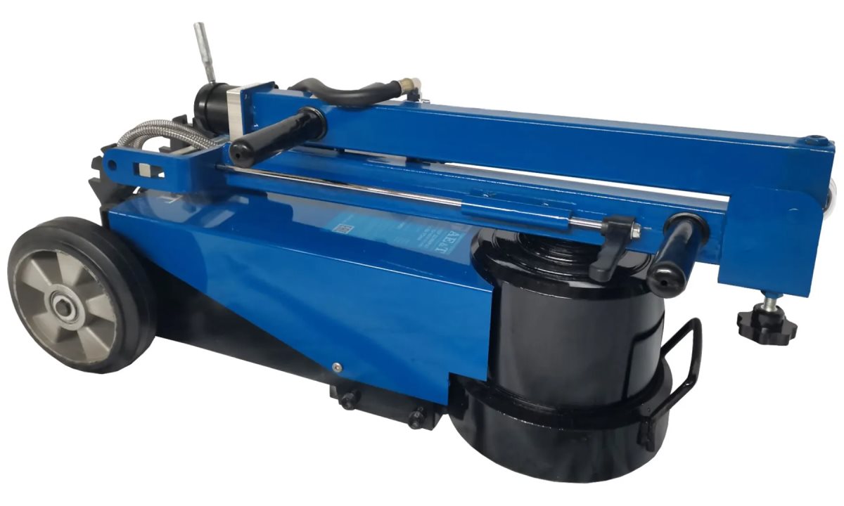  Домкрат пневмогидравлический подкатной проф складной 100/50т HJ-100/50F AE&T (1)