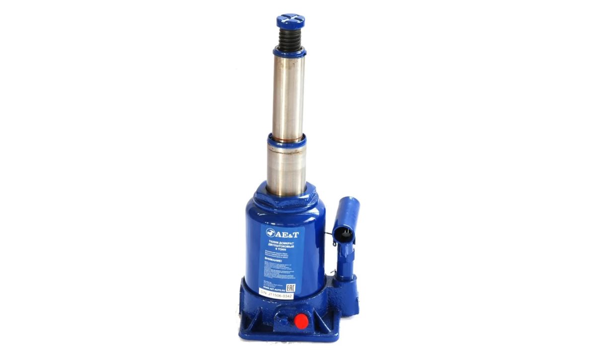  Домкрат бутылочный двухштоковый T02006 AE&T 6т (1)