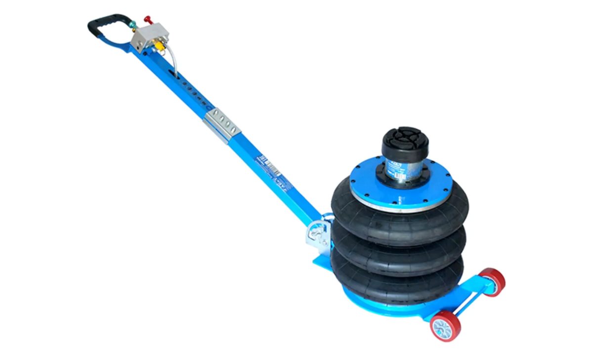  3-секционный домкрат  T08105A пневматический с ручкой 5т AE&T (0)