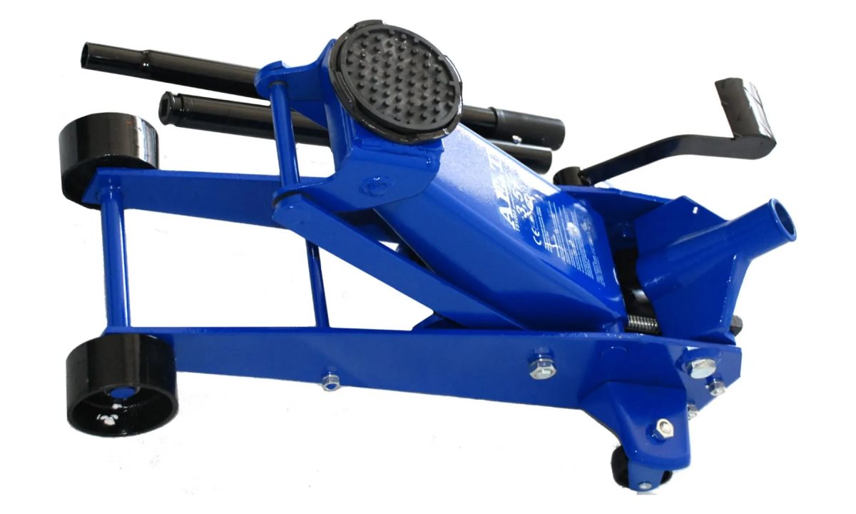  Домкрат подкатной T31203 AE&T 3,5т (1)