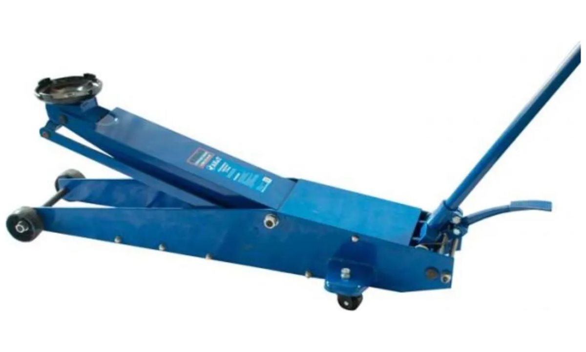  Домкрат подкатной T32002 AE&T 2т длинный (0)