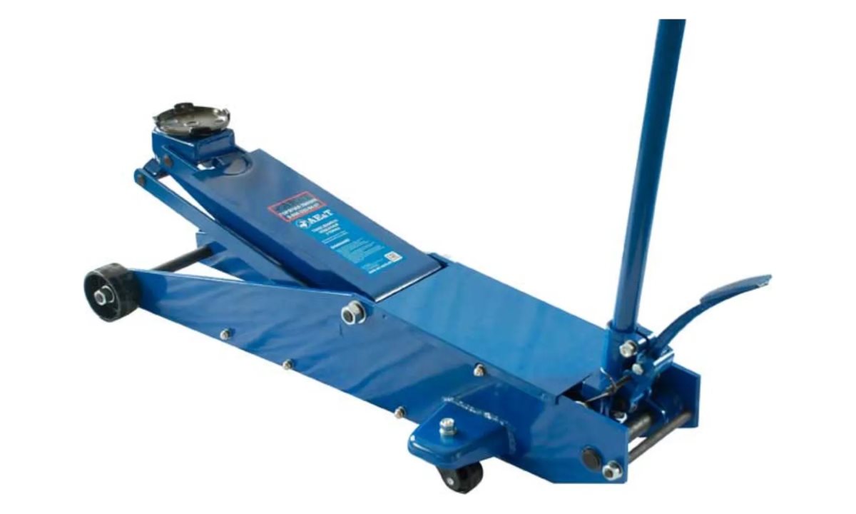  Домкрат подкатной T32003 AE&T 3т длинный (1)