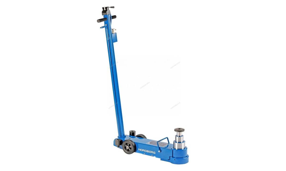  Домкрат пневмогидравлический подкатной 3х-штоковый 10/25/50 тонн NORDBERG N33601 (1)