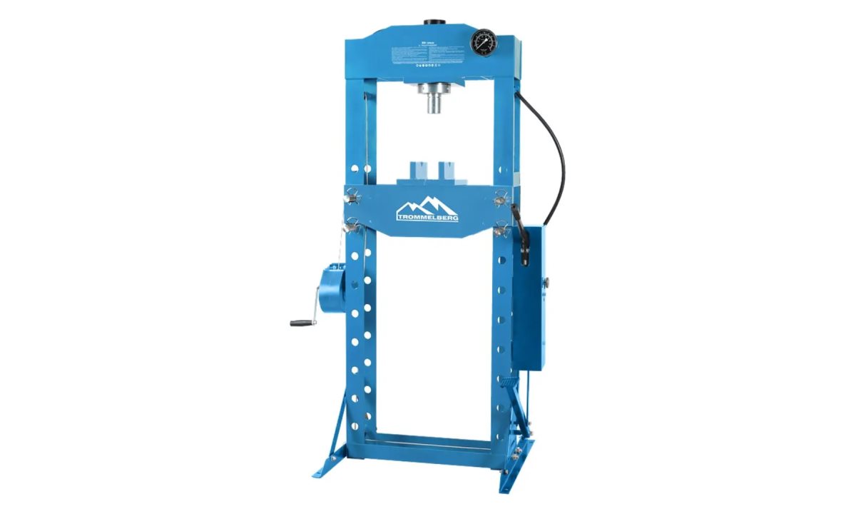  Пресс 30т напольный, ножная педаль, 2-х скоростной насос, лебедка, манометр (0)
