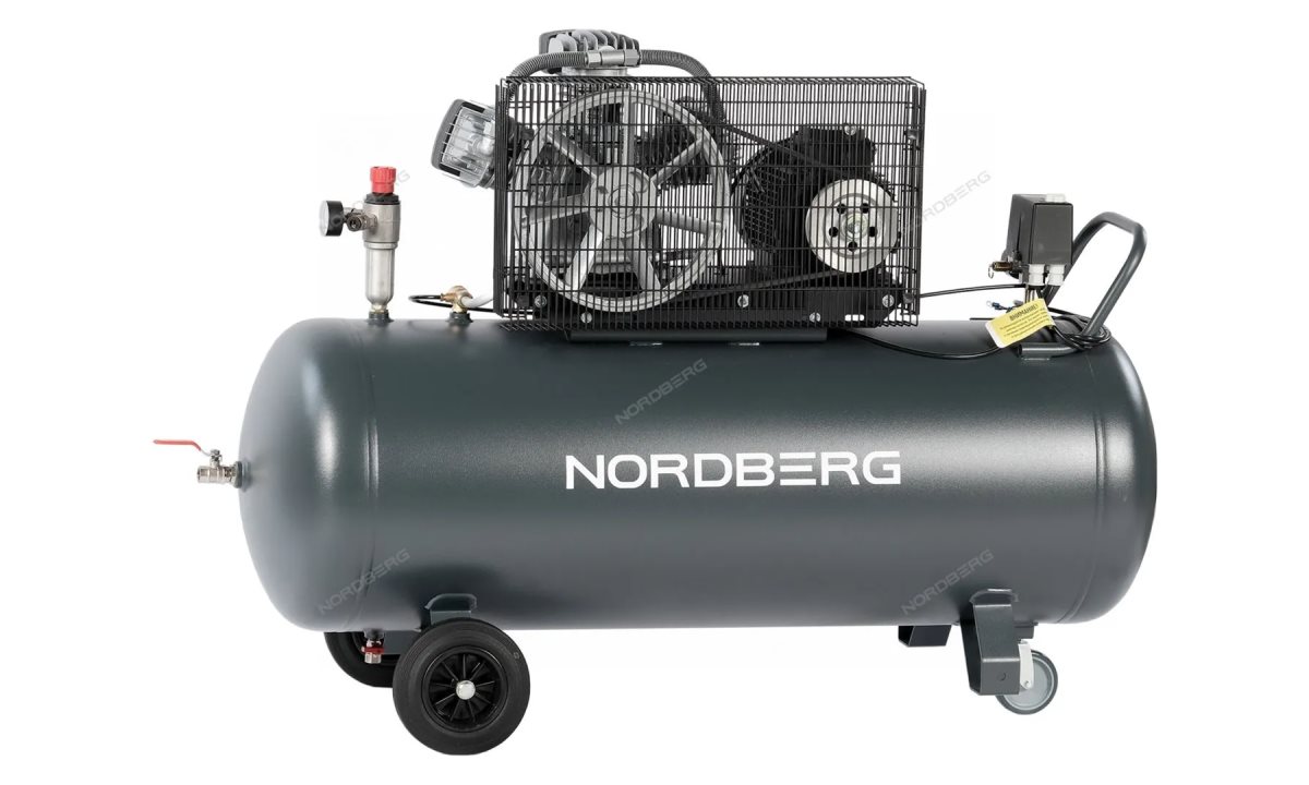  Компрессор поршневой с ременной передачей 380В, ресив. 200л, 580л/мин NORDBERG NCP200/580 (1)