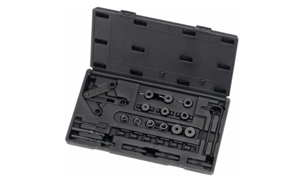  Комплект направляющих для высверливания сломанных шпилек (0)