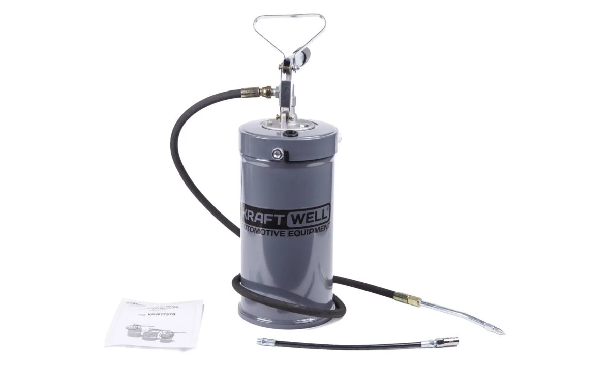  KraftWell KRW1797B Нагнетатель солидола с ручным приводом 5 л (1)