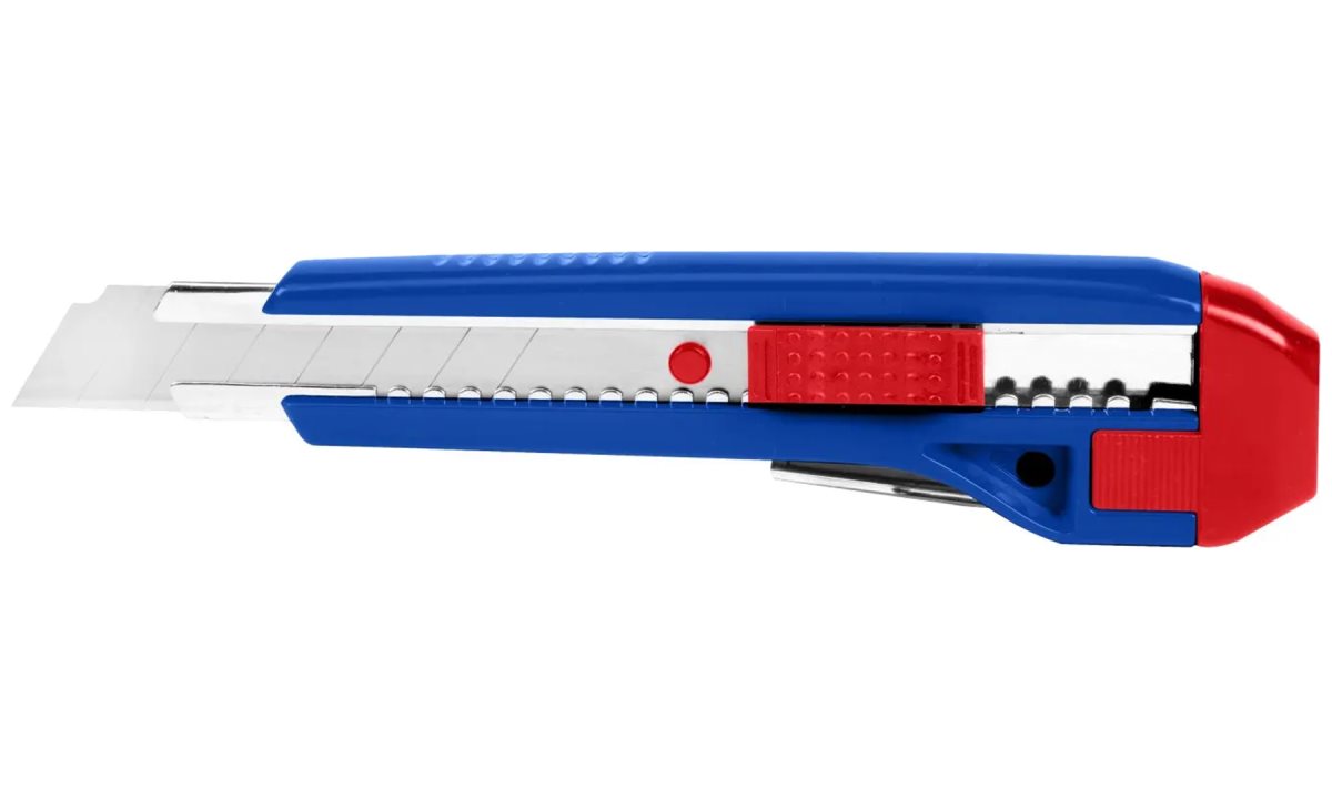  Нож универсальный выдвижной пластмассовый 18мм WP212007 WORKPRO (0)