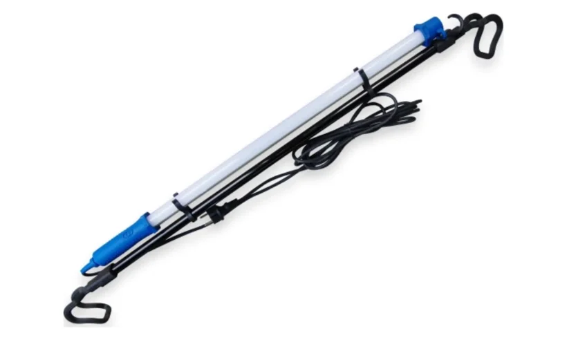 Лампа светодиодная с раздвижным креплением под капот фото