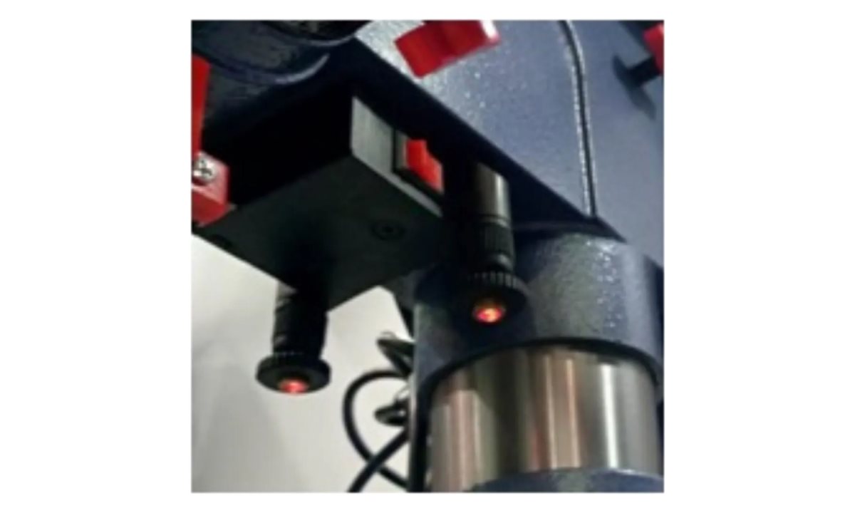  KraftWell KRW-DP16 Сверлильный станок 16 мм, 550 Вт (1)