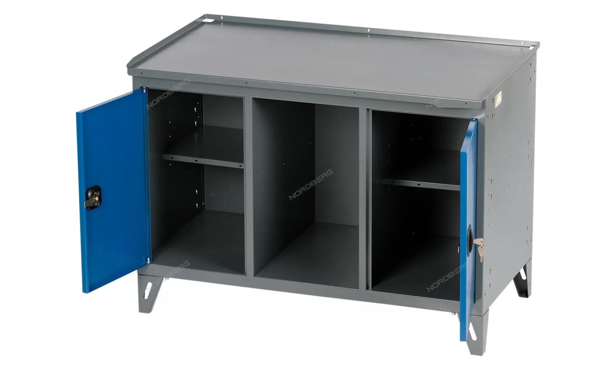  Верстак слесарный 3-х тумбовый, 2 створки NW302 (1)