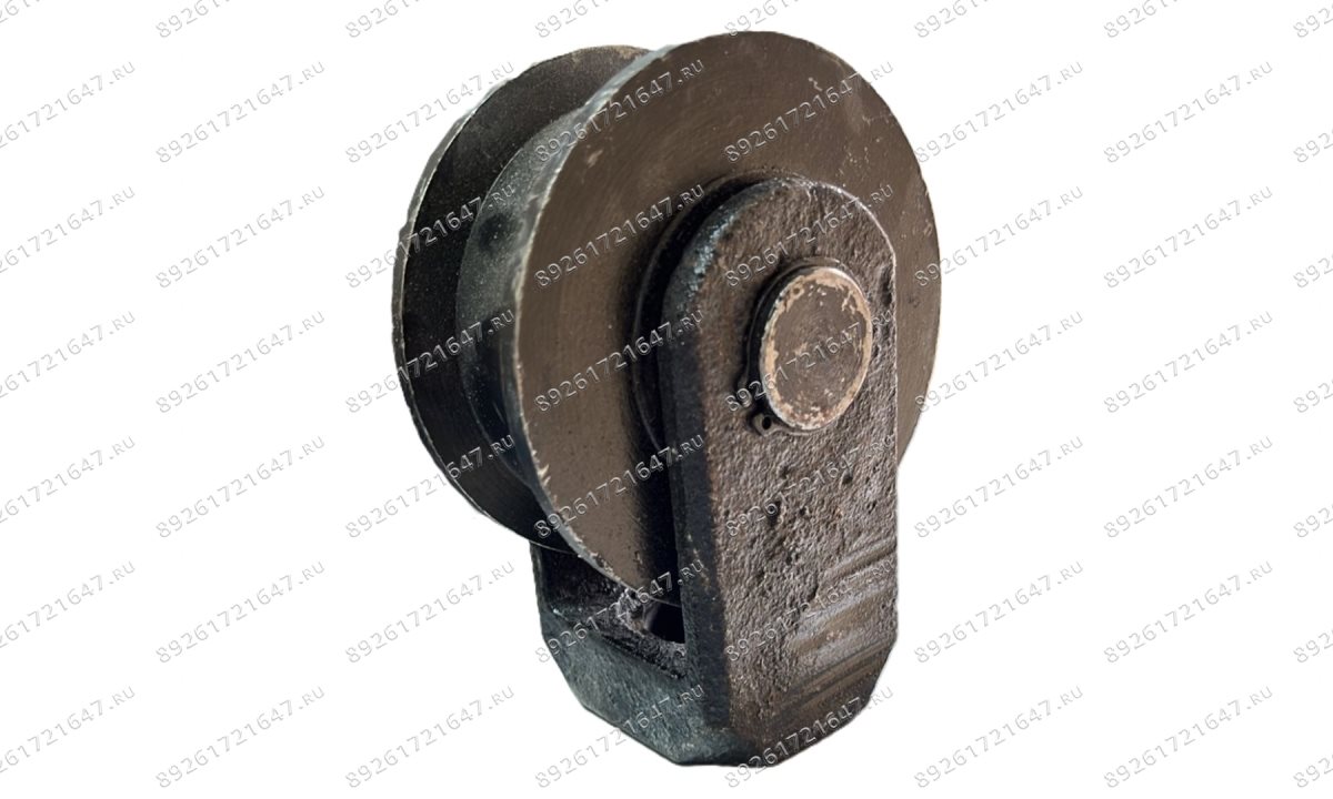  Вилка в сборе с осью и шкивом на гидроцилиндр подъемника TLT235SB (0)