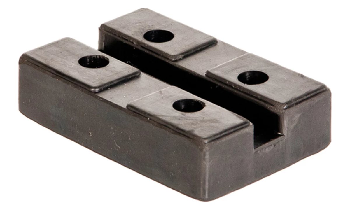  Накладка резиновая для подъемников Т-4 (0)