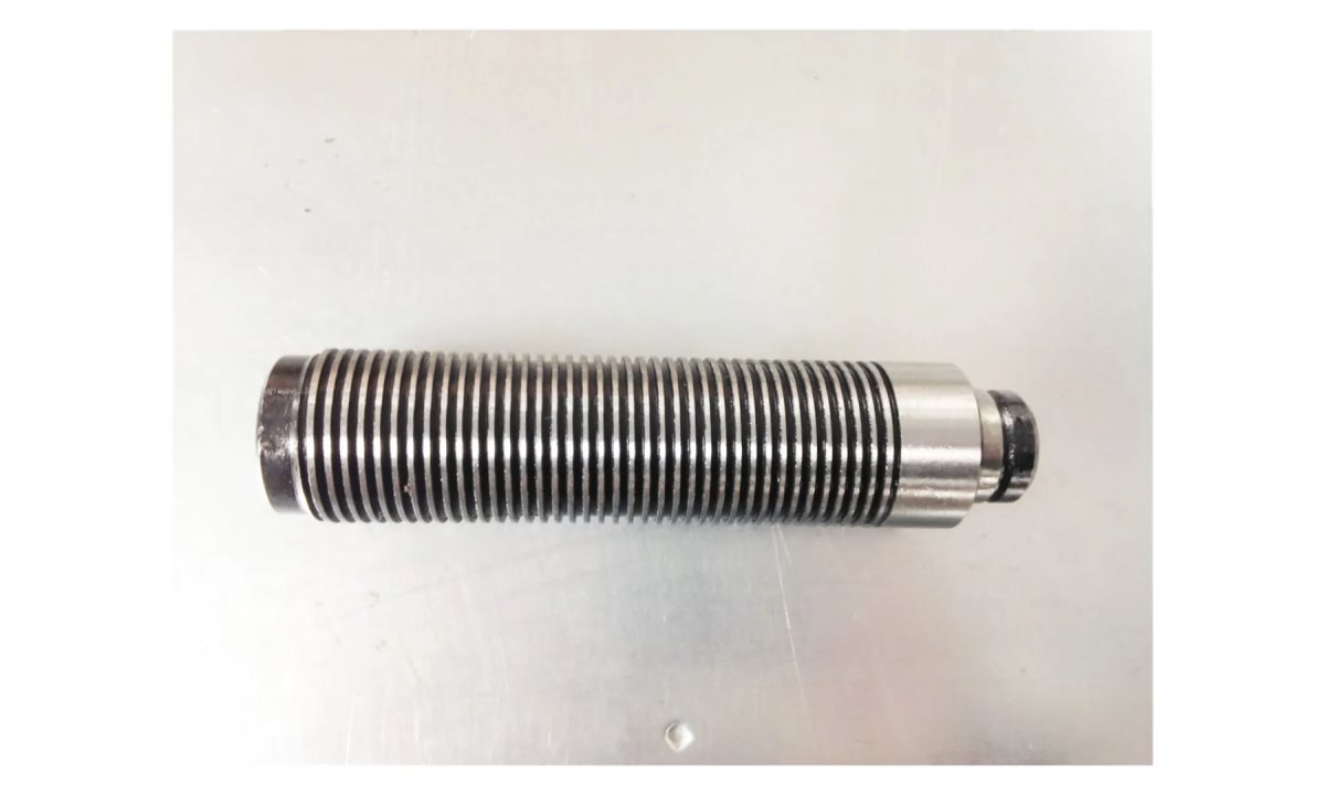  KraftWell 6008529 Вал резьбовой (1)