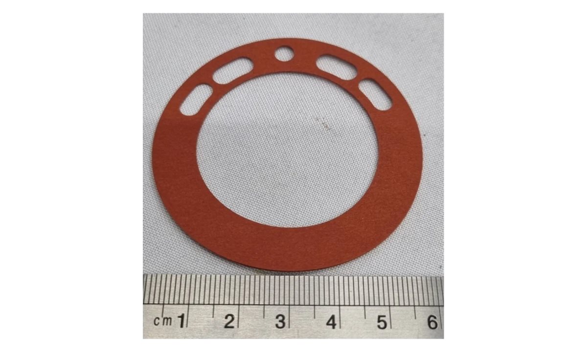  Прокладка цилиндра 3SP10 (0)