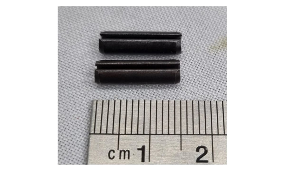  Штифт передней крышки цилиндра ротора  SP12 (0)