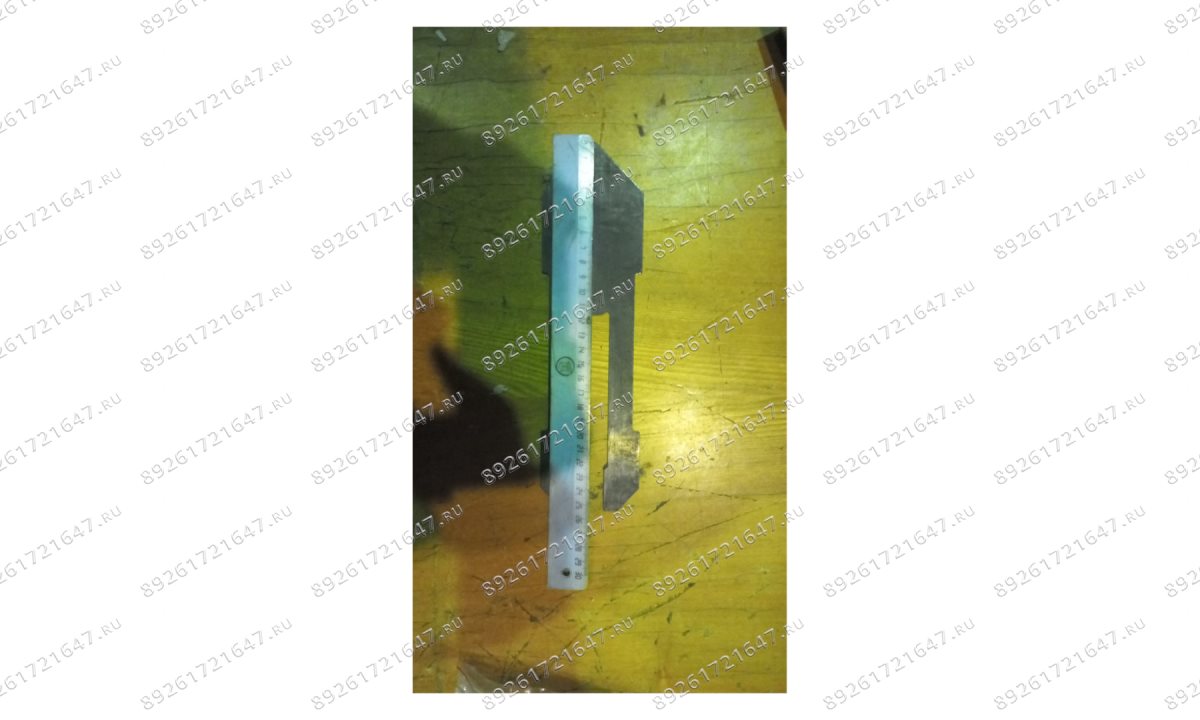  M-209BP1P2/202 Пластина скольжения салазки (1)