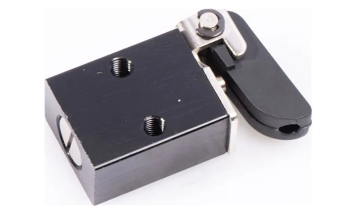  S-030-010414-0 пневмокалапан (0)